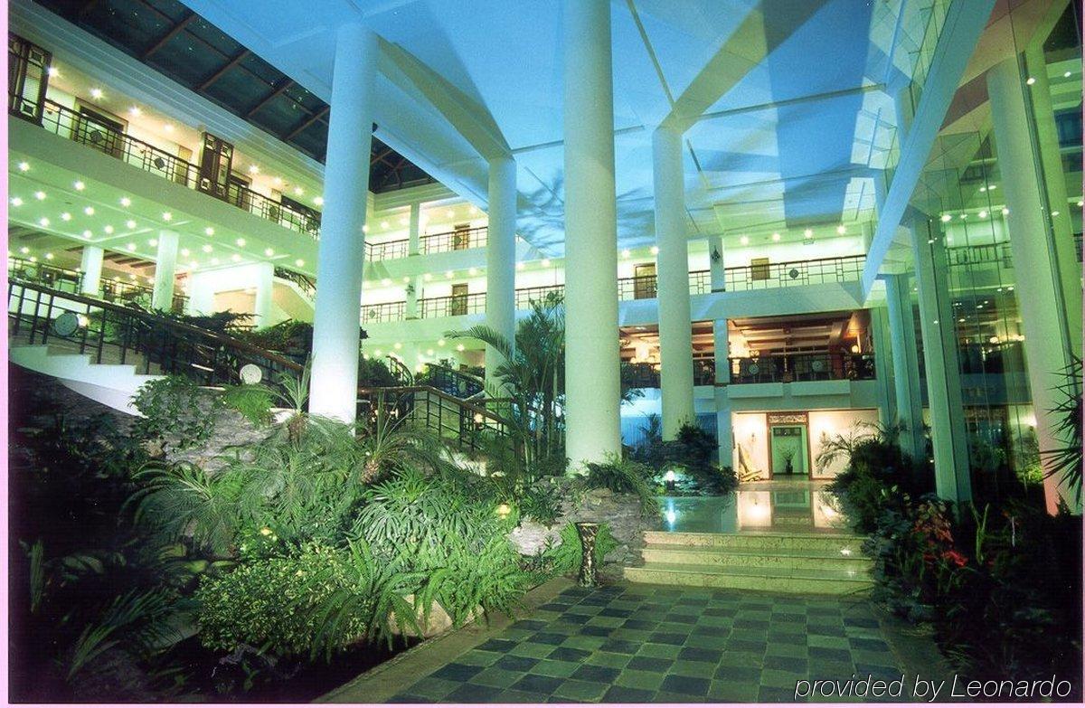 Yunnan Dianchi Garden Resort Hotel & Spa Кунмин Интериор снимка