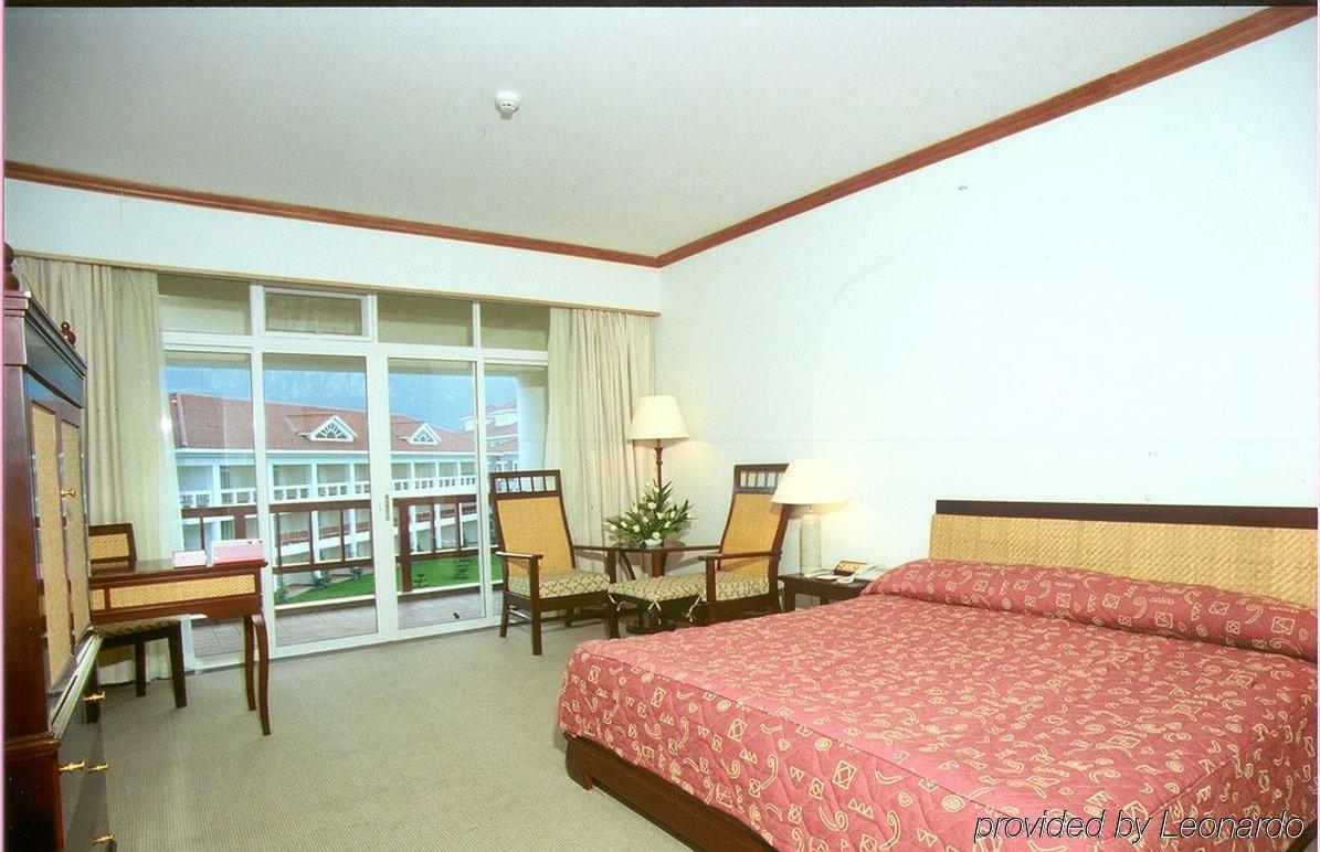 Yunnan Dianchi Garden Resort Hotel & Spa Кунмин Стая снимка