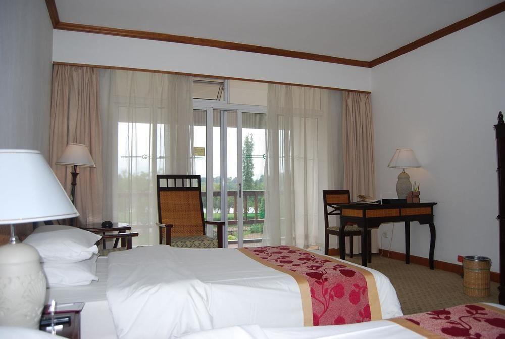 Yunnan Dianchi Garden Resort Hotel & Spa Кунмин Екстериор снимка