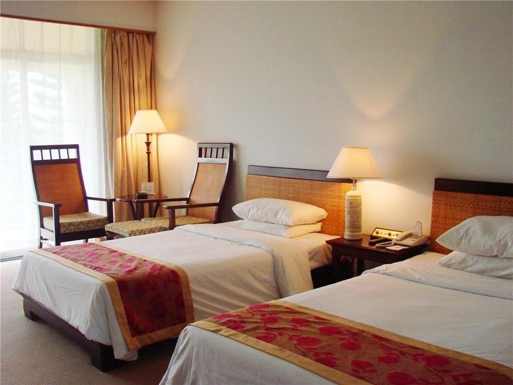 Yunnan Dianchi Garden Resort Hotel & Spa Кунмин Екстериор снимка
