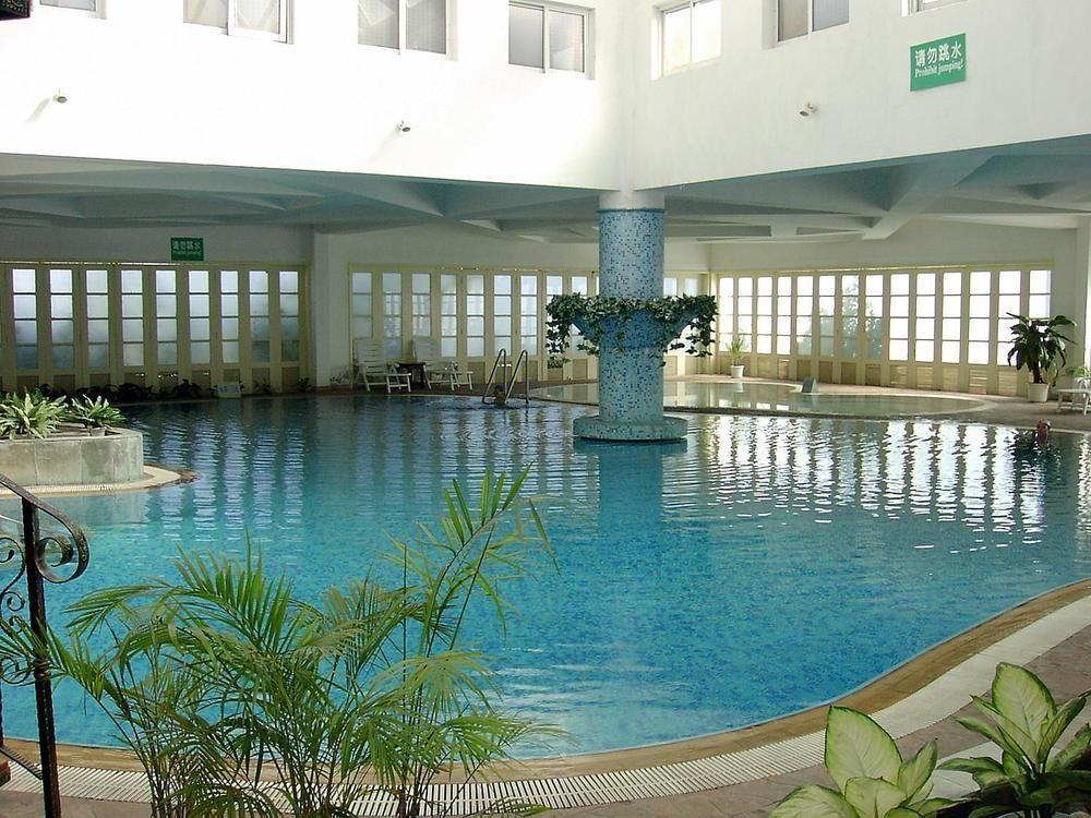 Yunnan Dianchi Garden Resort Hotel & Spa Кунмин Екстериор снимка