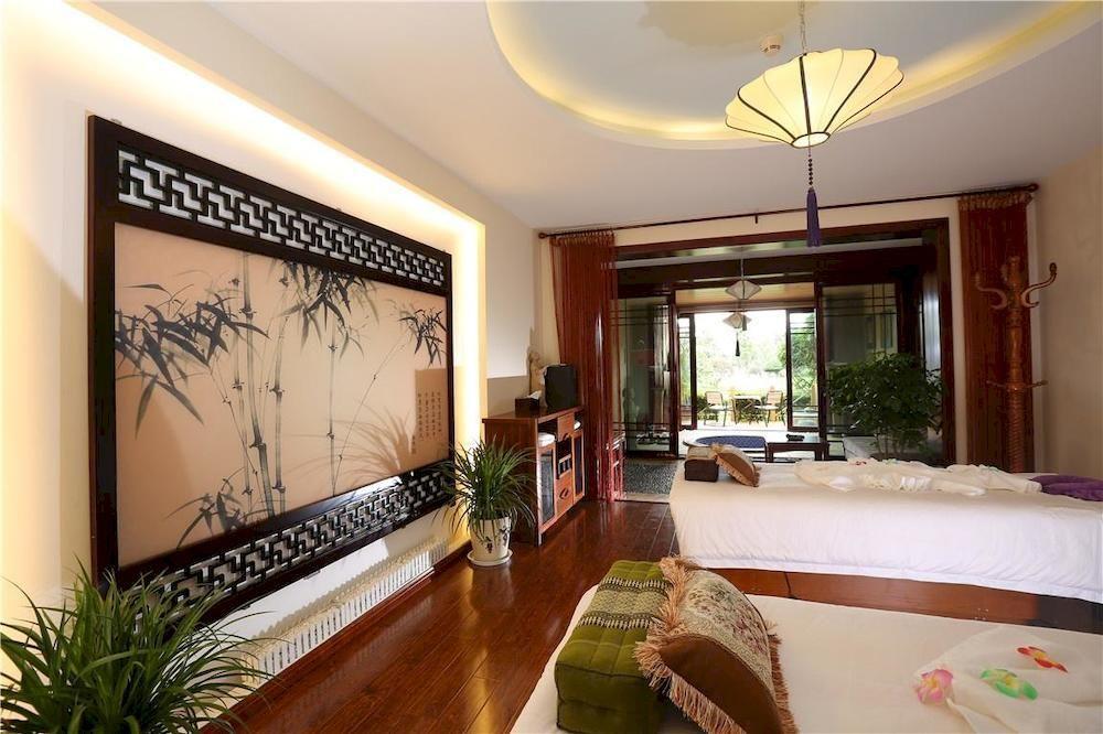 Yunnan Dianchi Garden Resort Hotel & Spa Кунмин Екстериор снимка