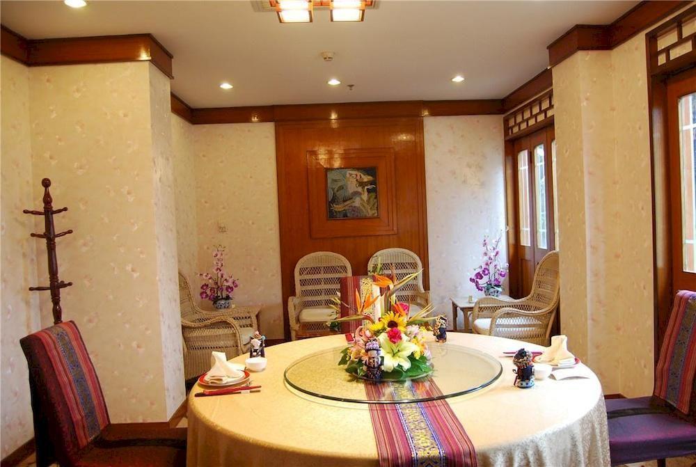 Yunnan Dianchi Garden Resort Hotel & Spa Кунмин Екстериор снимка