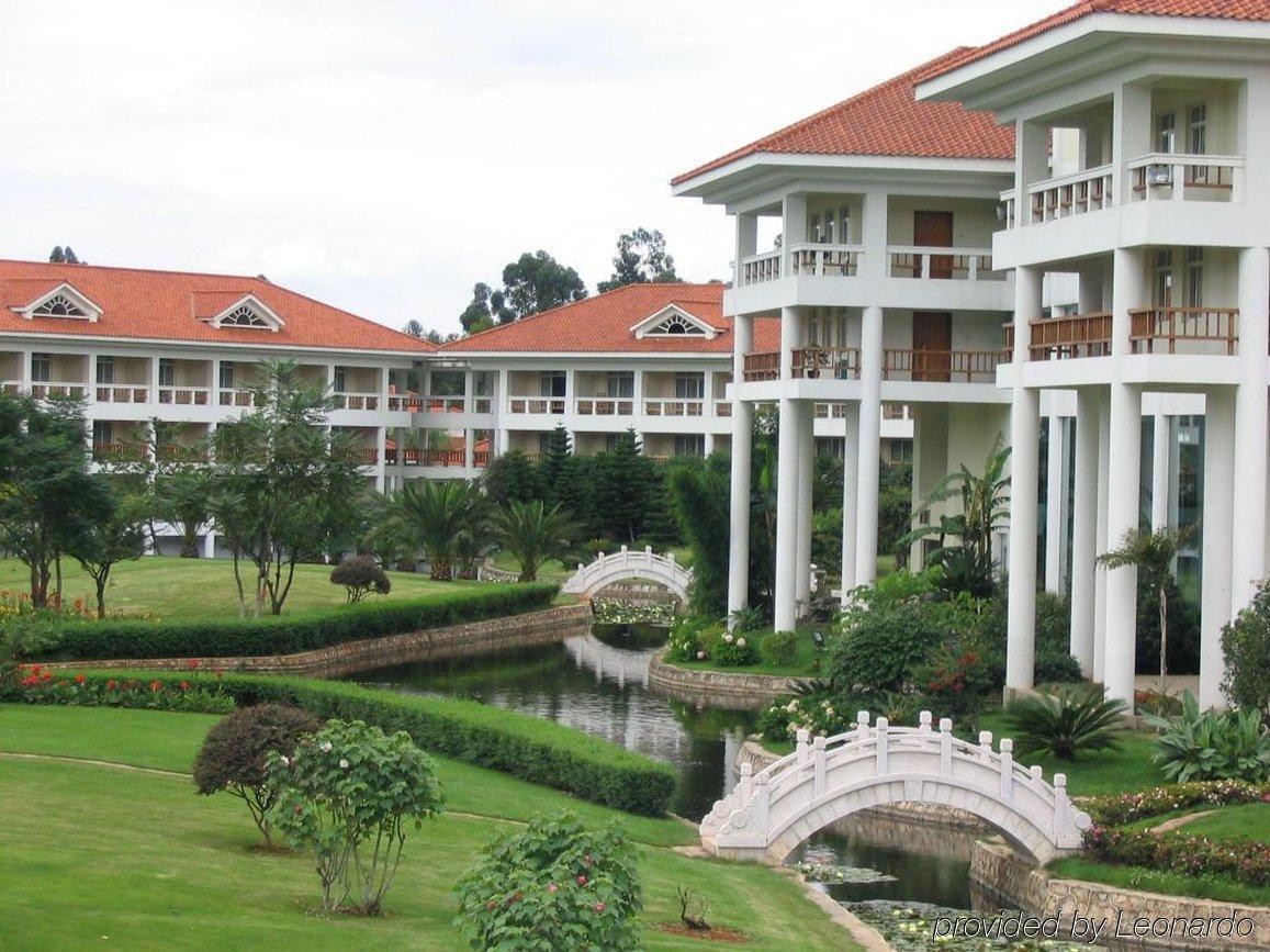 Yunnan Dianchi Garden Resort Hotel & Spa Кунмин Екстериор снимка