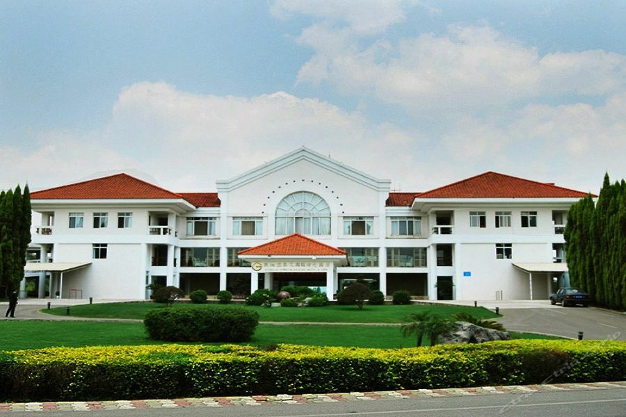 Yunnan Dianchi Garden Resort Hotel & Spa Кунмин Екстериор снимка
