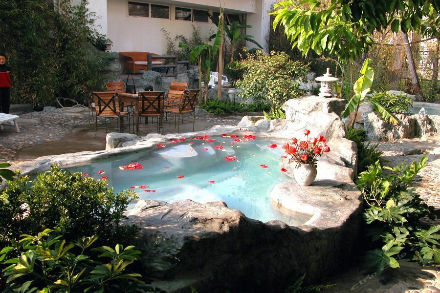 Yunnan Dianchi Garden Resort Hotel & Spa Кунмин Екстериор снимка